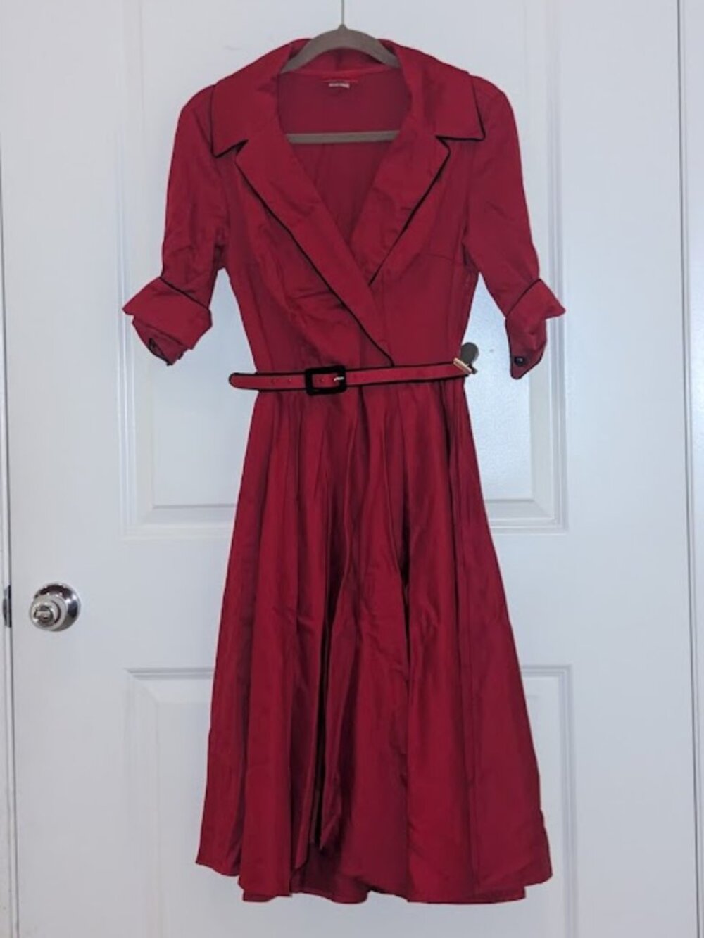 NWOT Pinup Couture Deadly Dames Discontinued Housewife Dress in Red